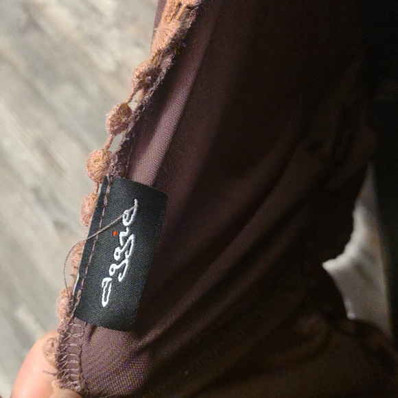 Aggie Brown V-Neck Poncho with Pom-Pom Trim, Butterfly Wings Size Large - Picture 2 of 4